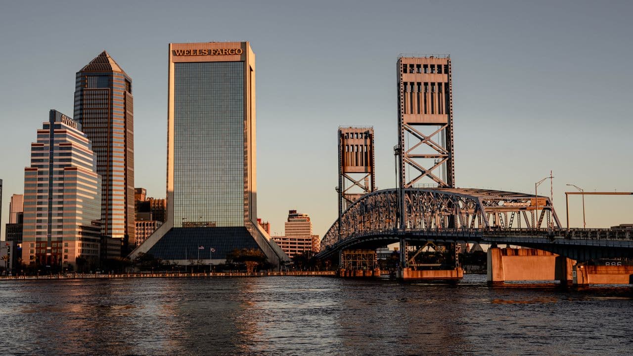 Jacksonville, FL skyline